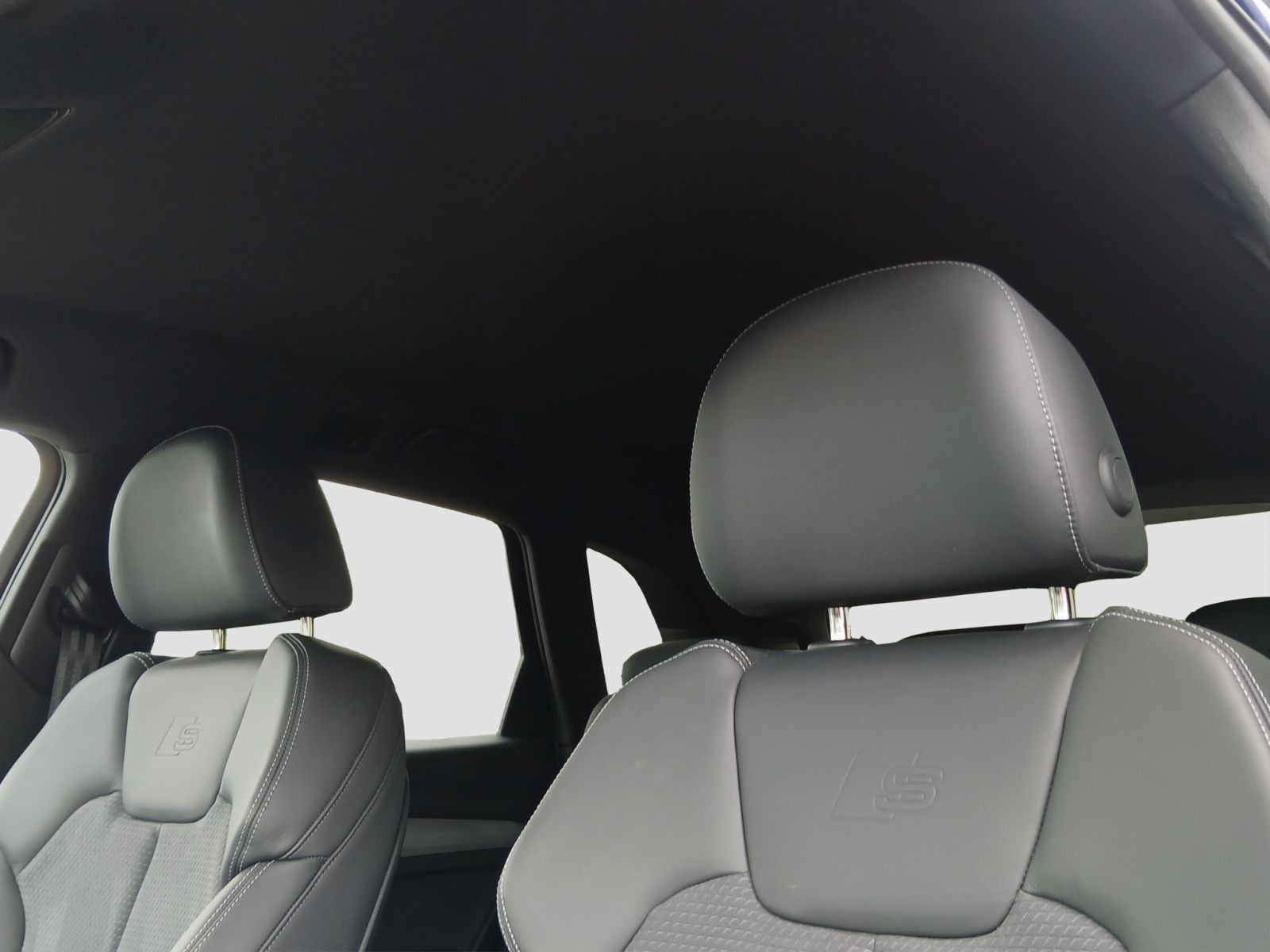 Audi Q5 50 TFSI e quattro S-tronic S line Matrix Stan
