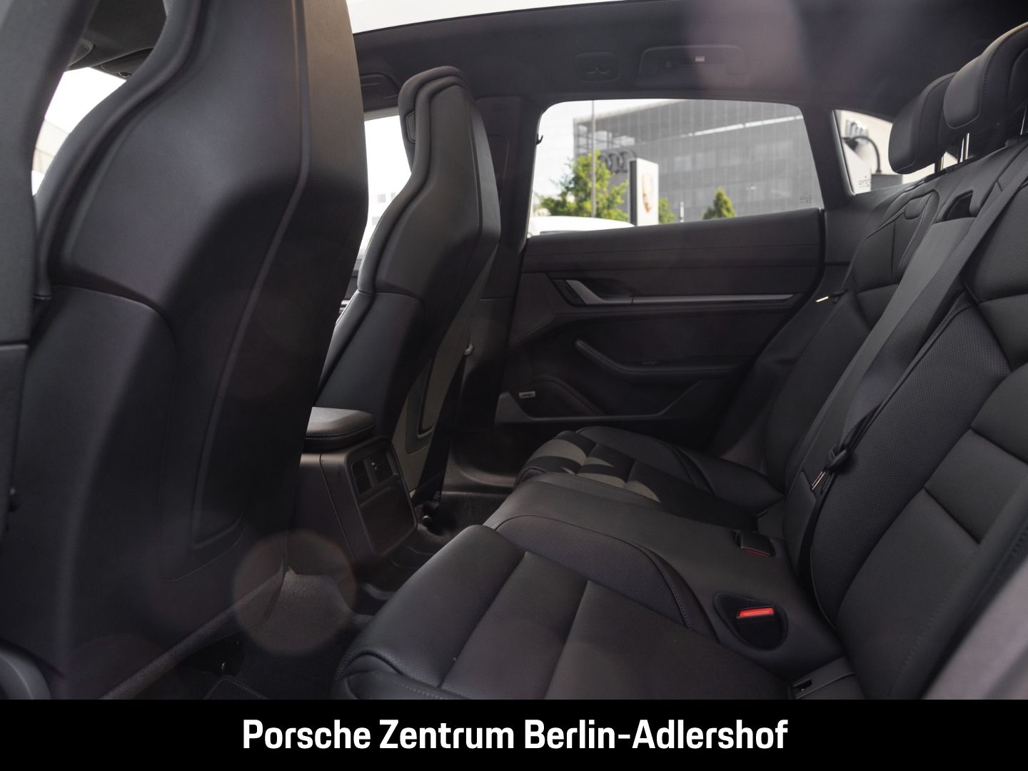 Porsche Taycan 4S Cross Turismo Offroad Paket Soft-Close