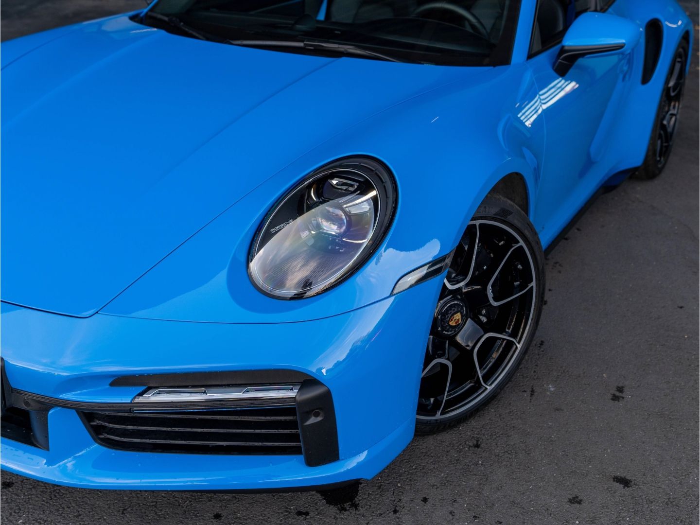 Porsche 911 Turbo S Lift PCCB Burmester InnoDrive