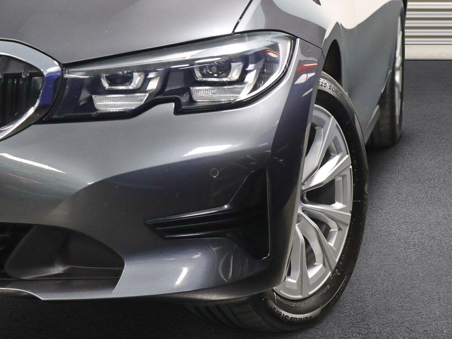 BMW 320d A - Samsaru's Car Outlet