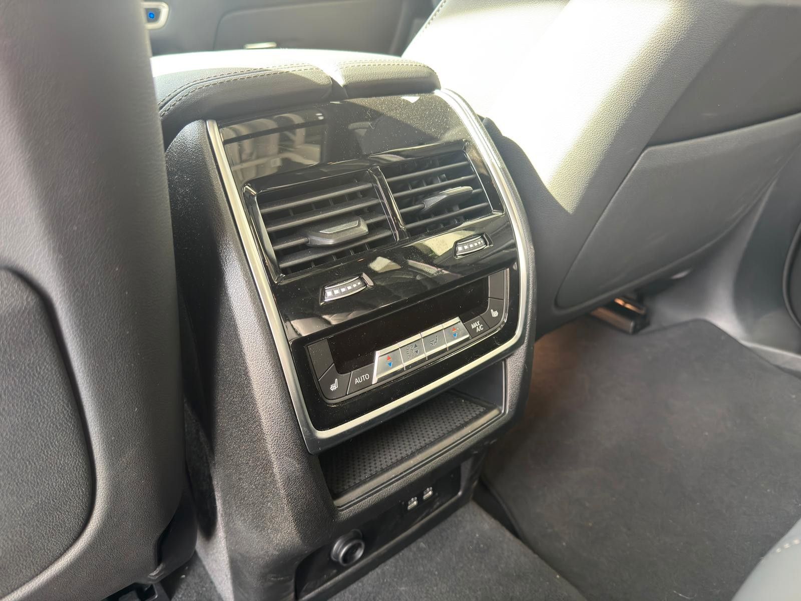 BMW X5 xDrive 30d M Sport Pro 22 AHK Pano Soft Stand