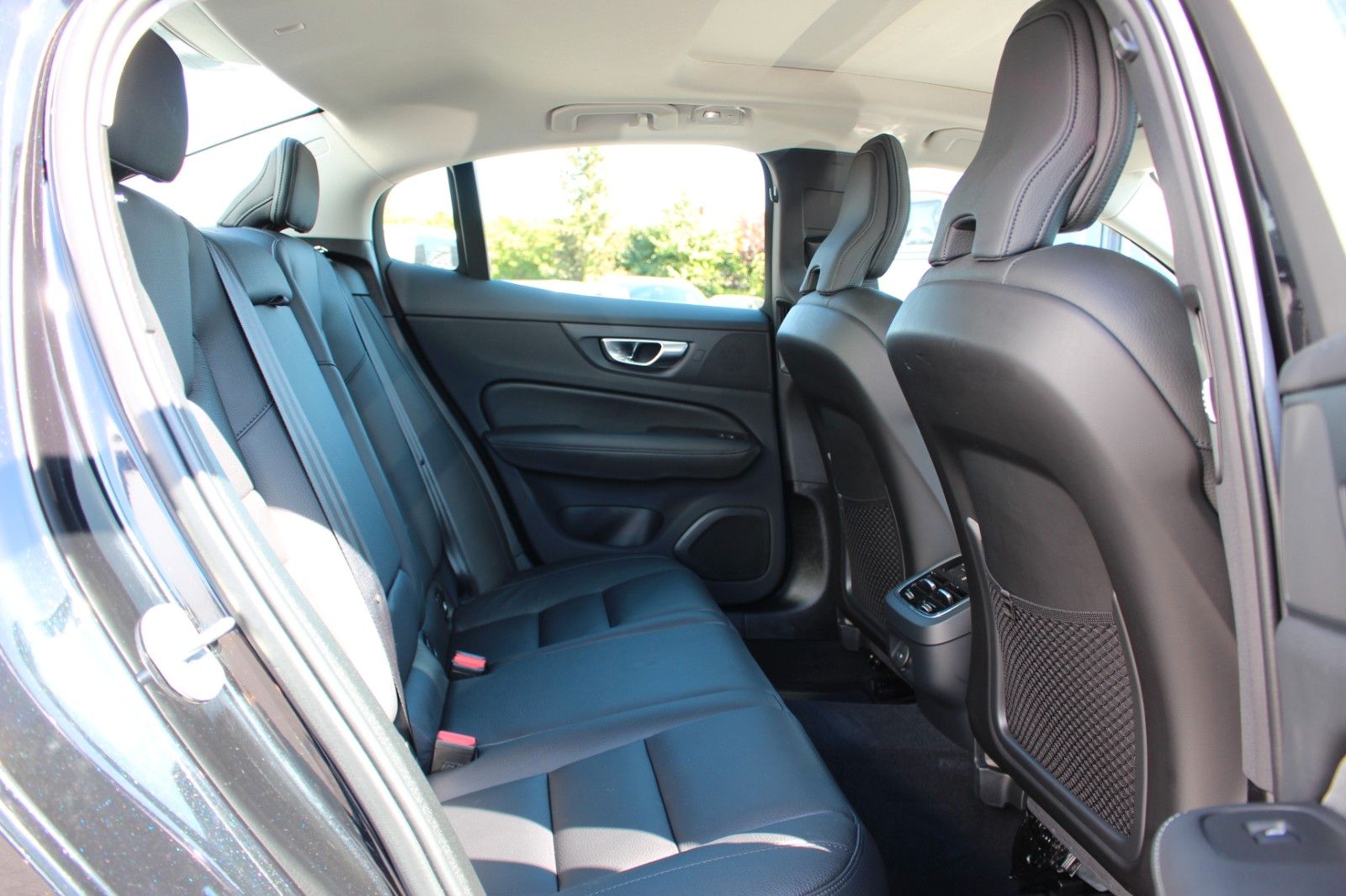 Volvo S60 B5 Benzin Ultimate Dark AWD +harman+ACC+HUD+