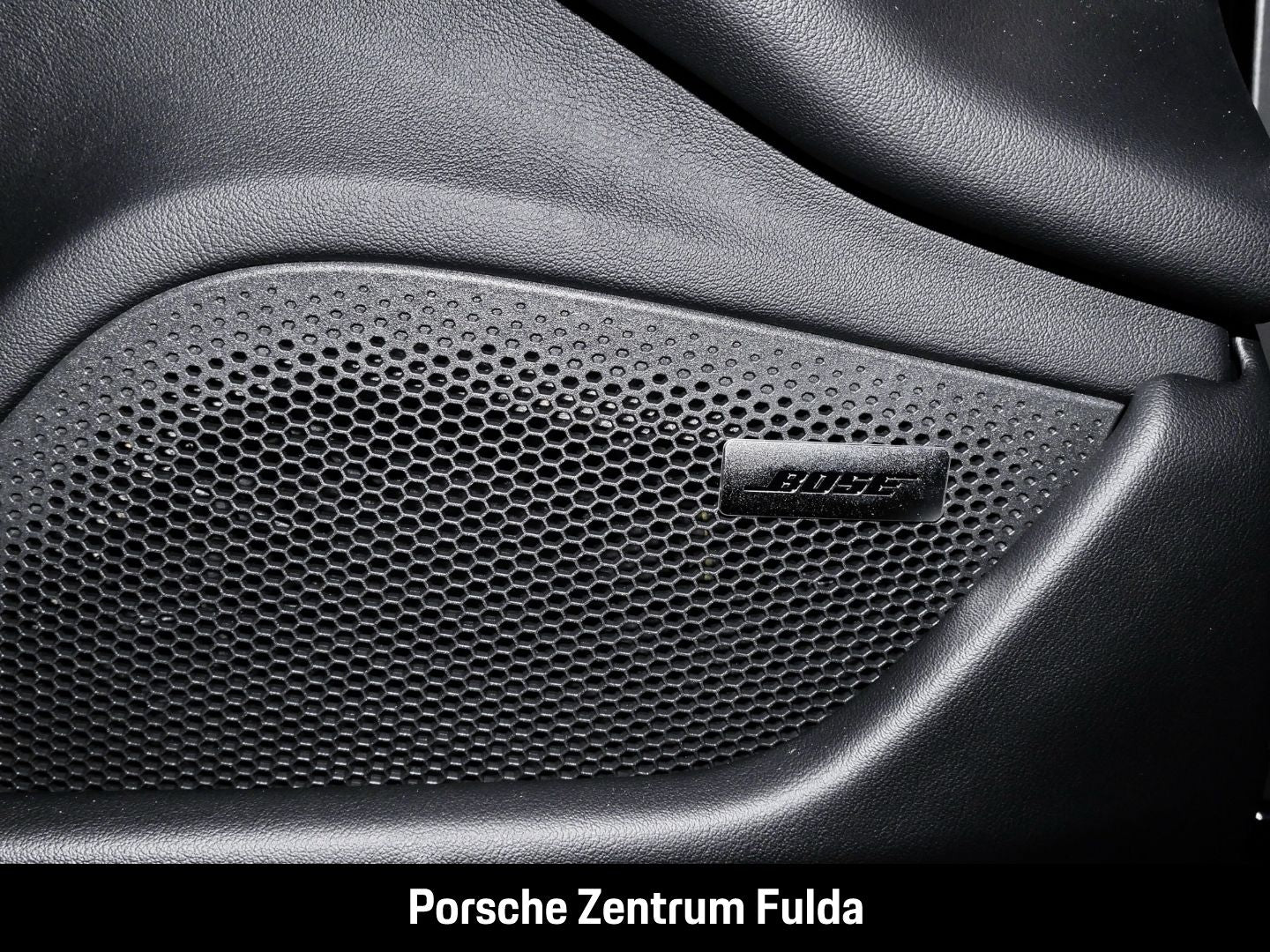 Porsche Taycan Surround-View LED-Matrix Head-Up BOSE
