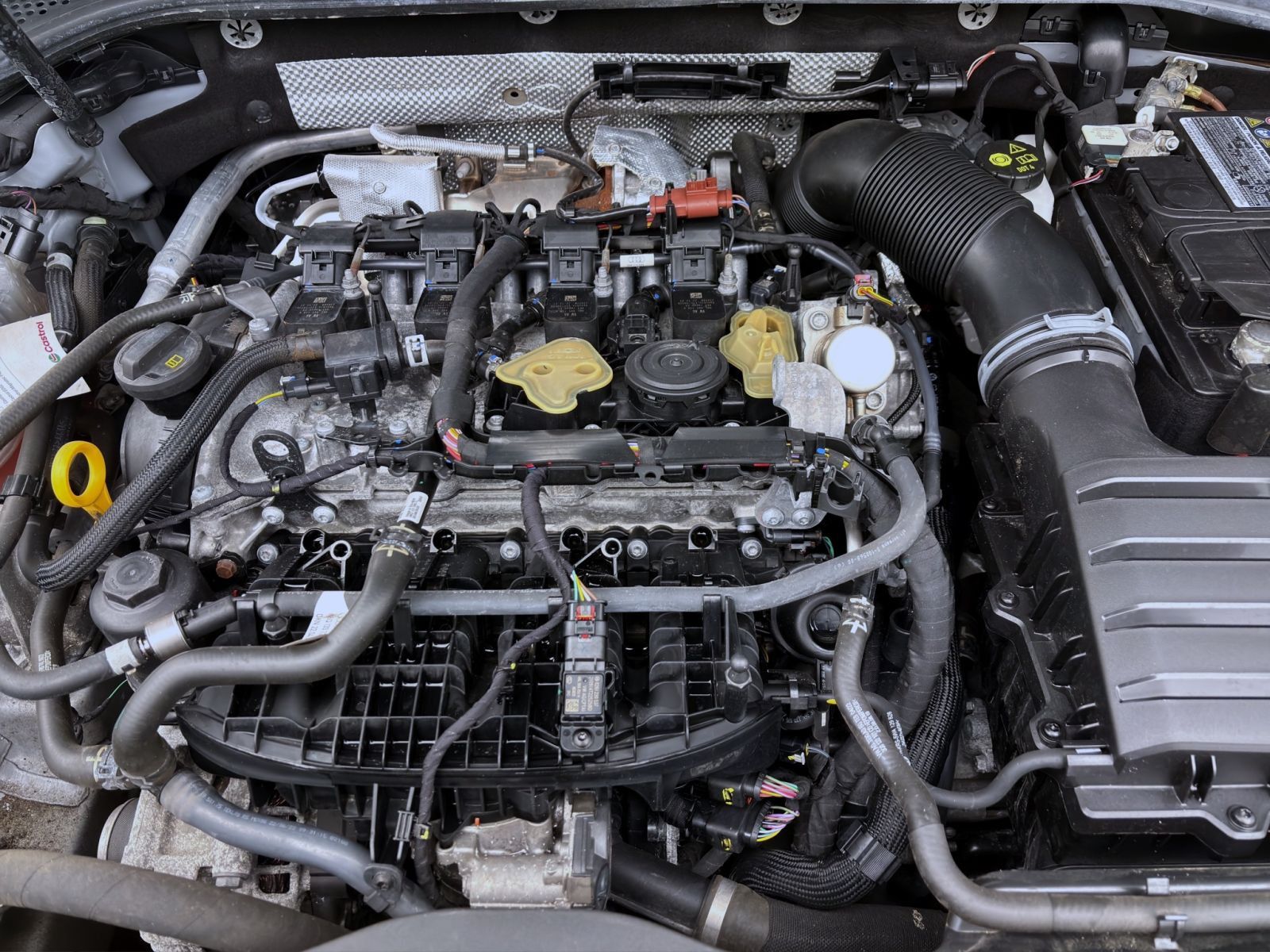 Volkswagen Passat Variant 2.0 TSI DSG 4M R-LINE PANO AHK NA
