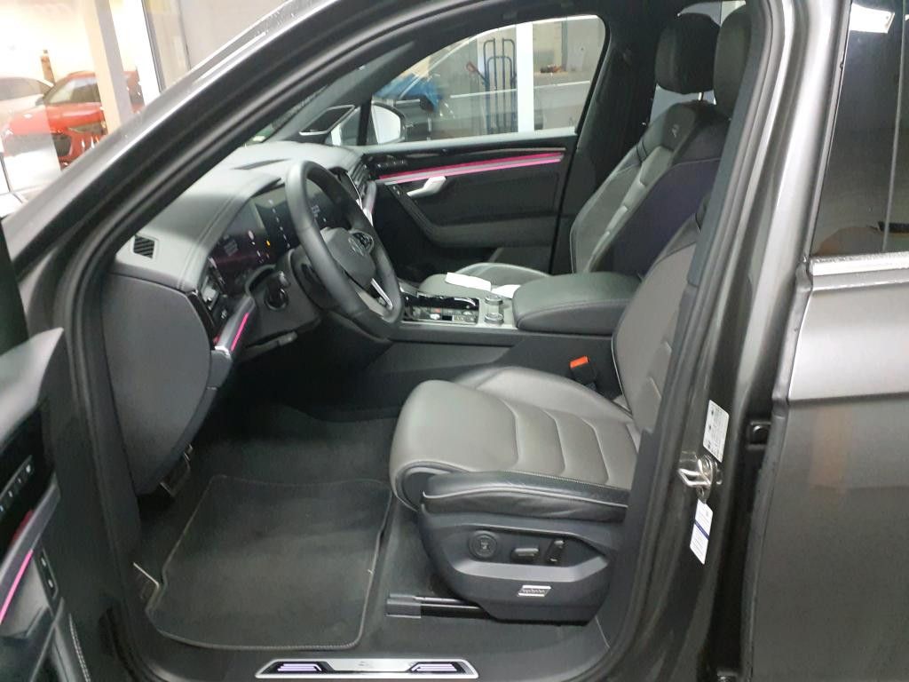 Volkswagen Touareg R-Line 4Motion