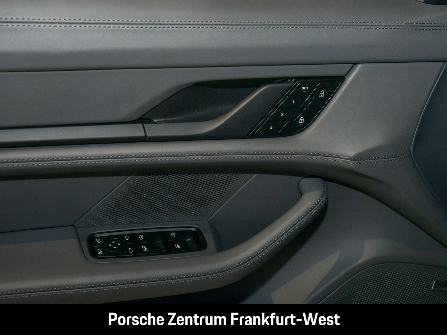 Porsche Taycan 4 Cross Turismo BOSE Panorama InnoDrive