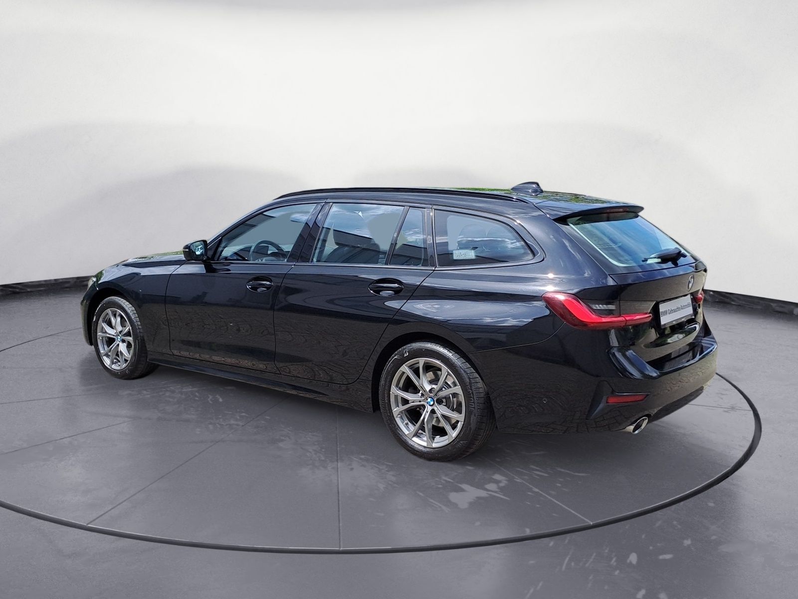 BMW 320d xDrive Touring Sport Line - Samsaru's Car Outlet