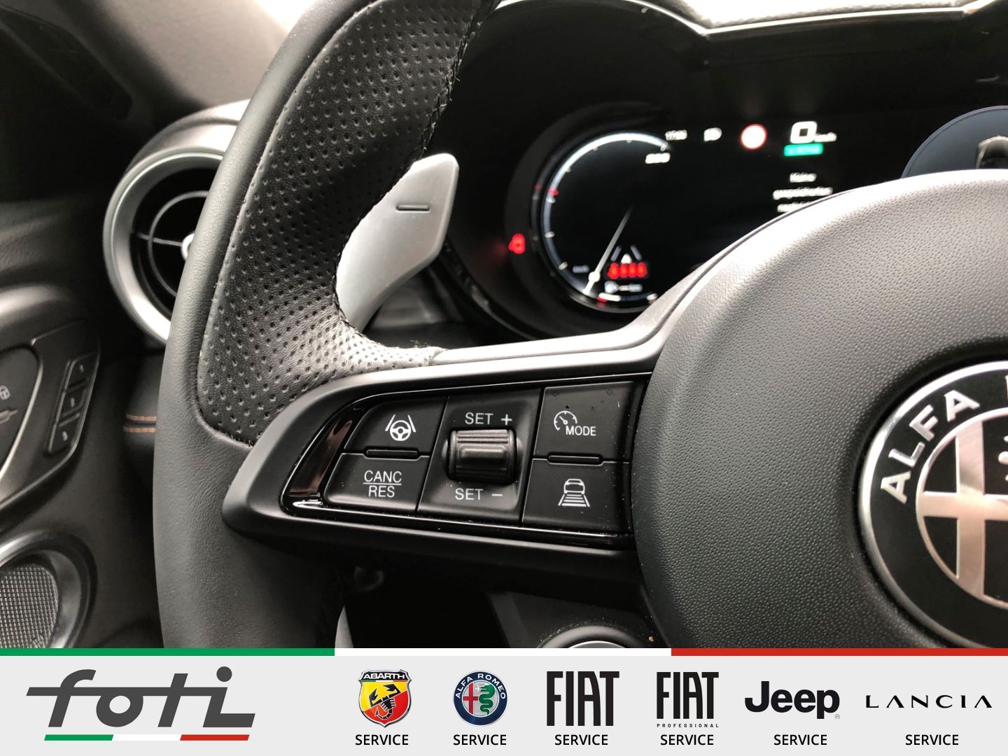 Alfa Romeo Tonale Veloce 1.5 160PS Automatik Leder Navi