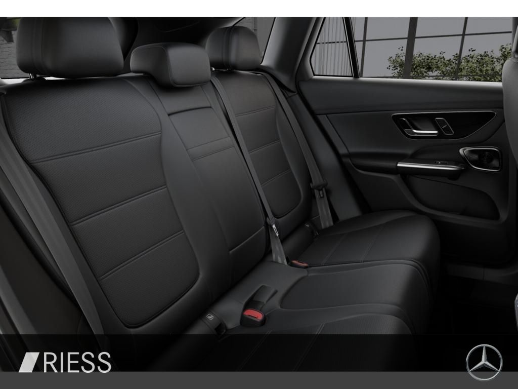 Mercedes-Benz GLC 300 e 4MATIC AMG SPORT PANO AHK HUD DISTR BU