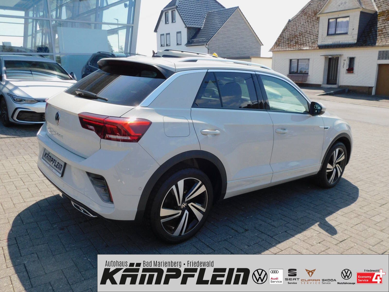 Volkswagen T-Roc R-Line 1.5TSI DSG - Samsaru's Car Outlet