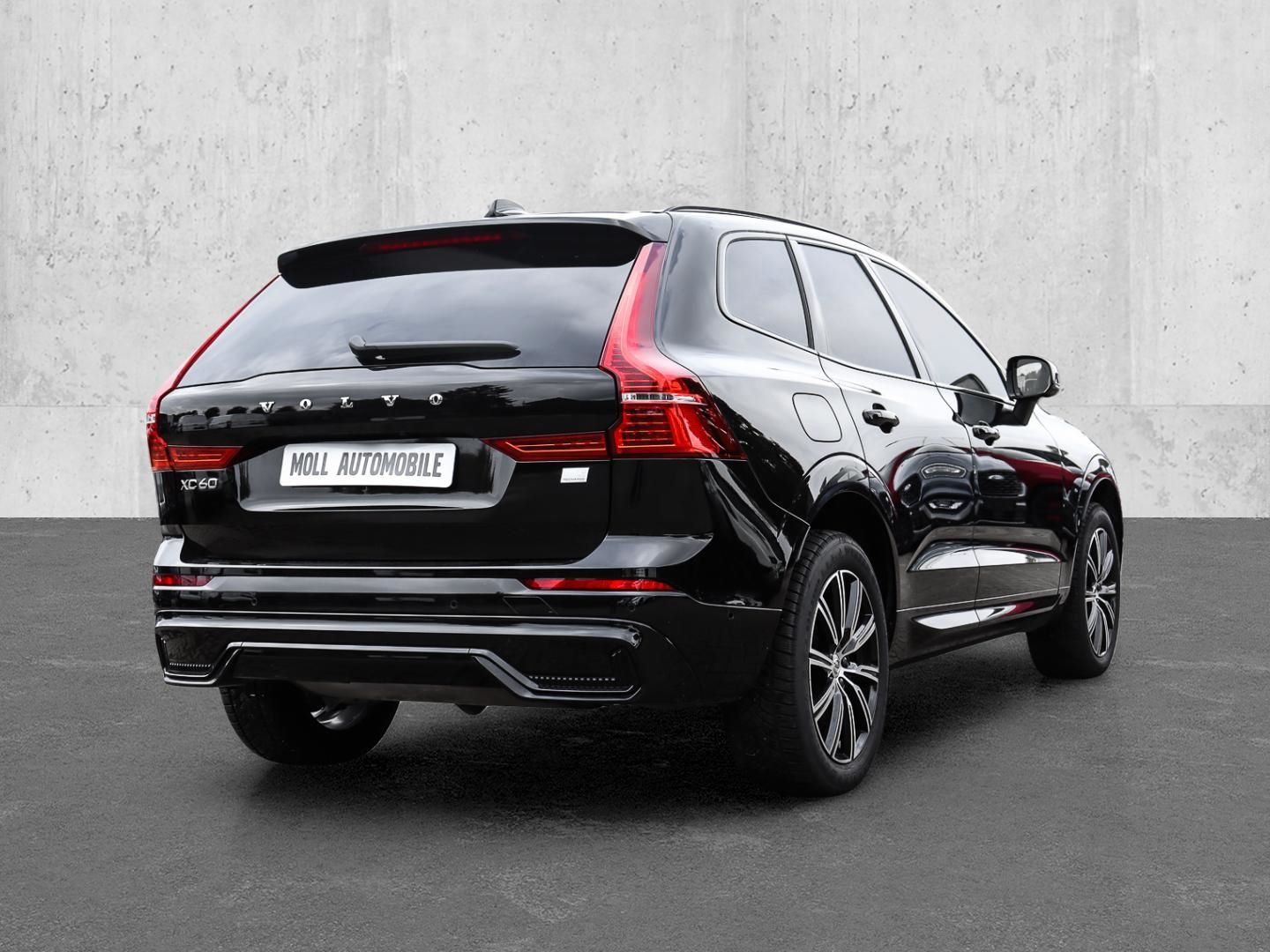 Volvo XC60 Plus Dark Recharge Plug-In Hybrid AWD T8 Tw
