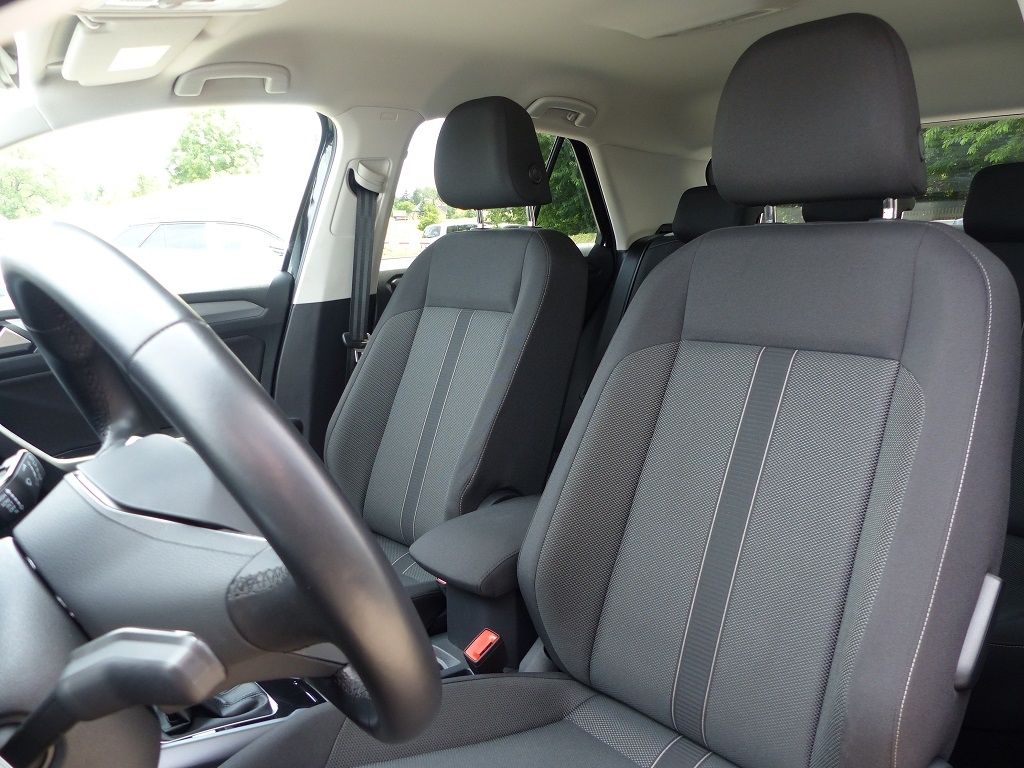 Volkswagen T-Roc 1.5 TSI DSG Life - Samsaru's Car Outlet