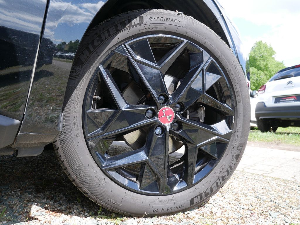DS Automobiles DS 4 PureTech 130 Performance Line+ MATRIX-LED