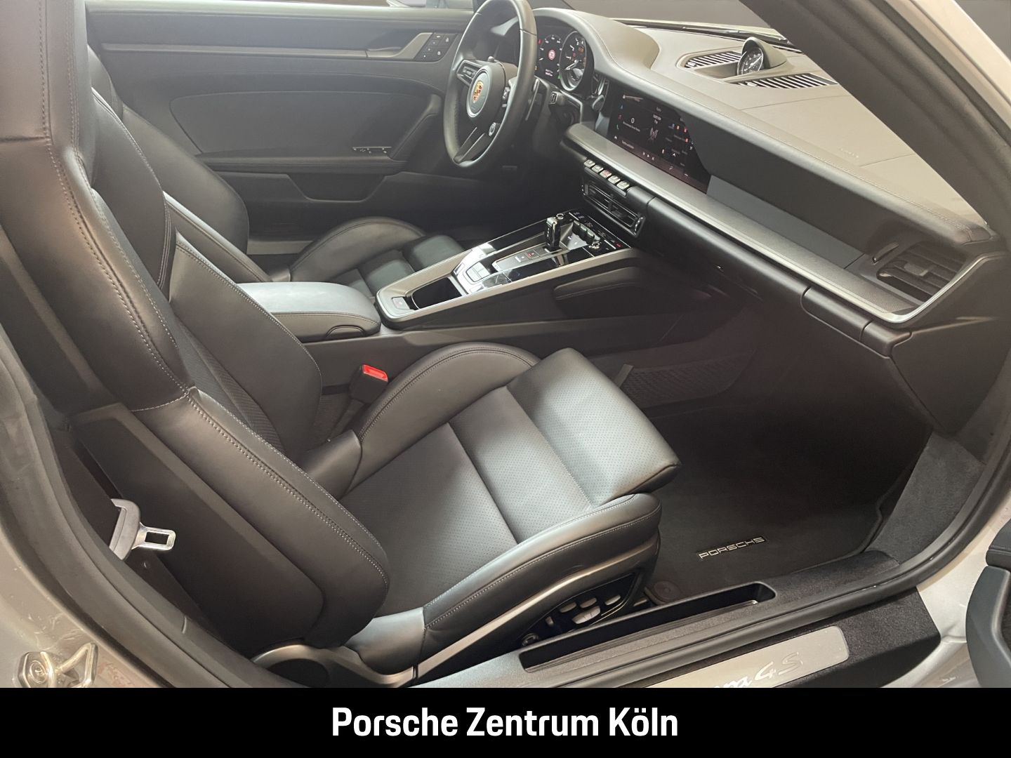 Porsche 992 911 Carrera 4S HA-Lenkung Nachtsicht BOSE