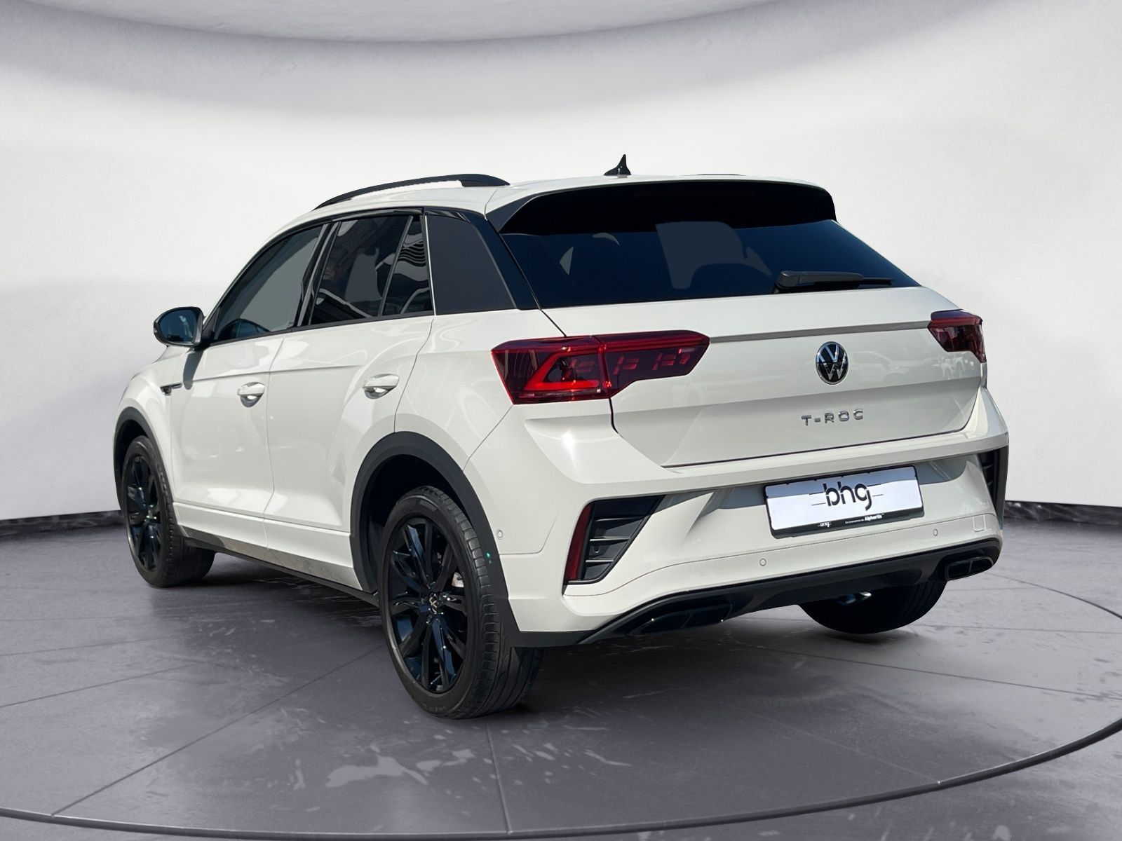 Volkswagen T-Roc R-Line 1.5 TSI - Samsaru's Car Outlet