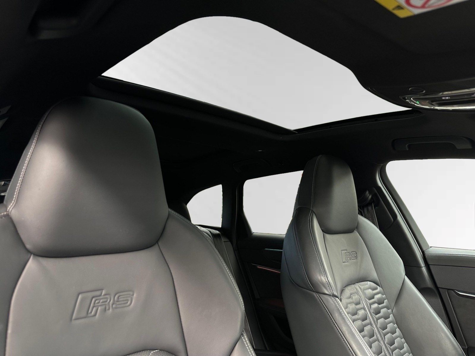Audi RS6 Avant Pano|AHK|Standhzg.|B&O|8-Fach|LED