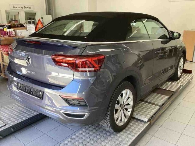 Volkswagen T-Roc R-Line - Samsaru's Car Outlet