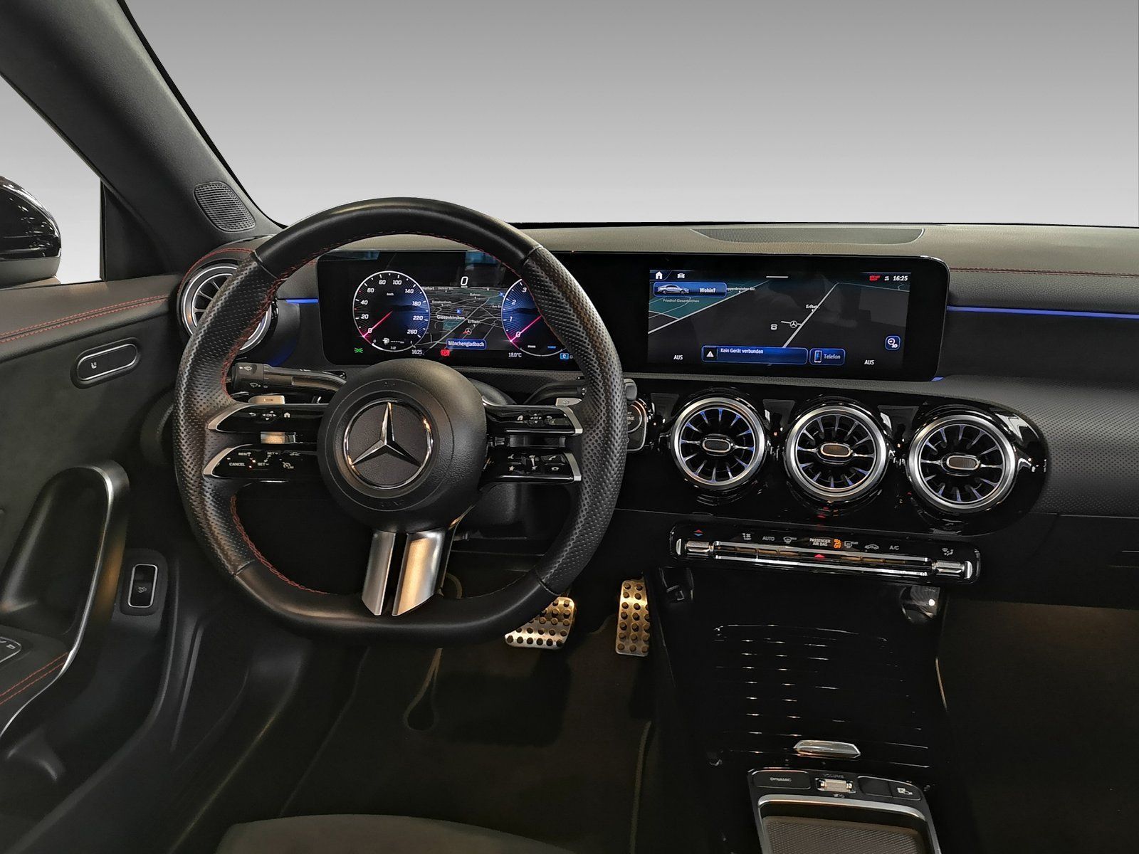 Mercedes-Benz CLA 180 Coupé AMG ADVANCED PLUS - Samsaru's Car Outlet