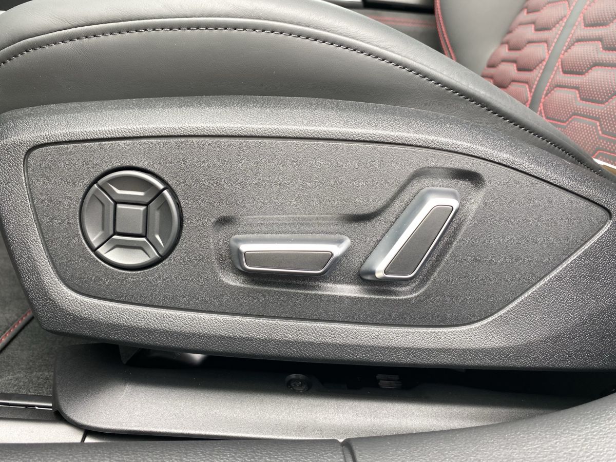 Audi RS 6 Avant performance Keramik Vmax305 StHz AHK