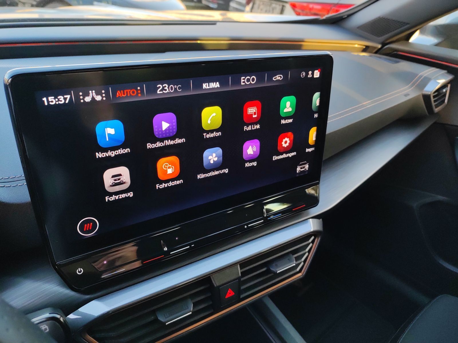 Cupra Formentor 1.4 e-Hybrid VZ DSG *PANO*ACC*AHK*SHZ*