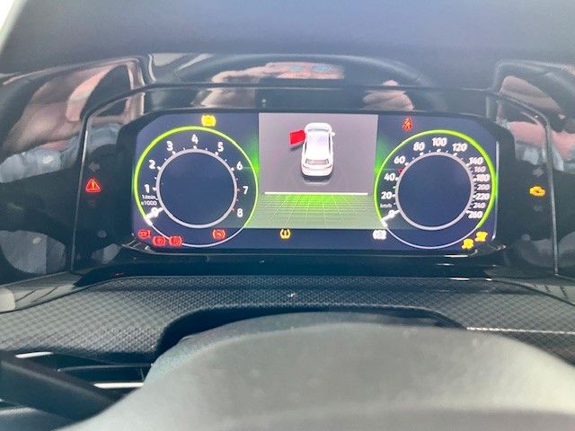 Volkswagen Golf VIII 1.5 TSI Lim. United - Samsaru's Car Outlet
