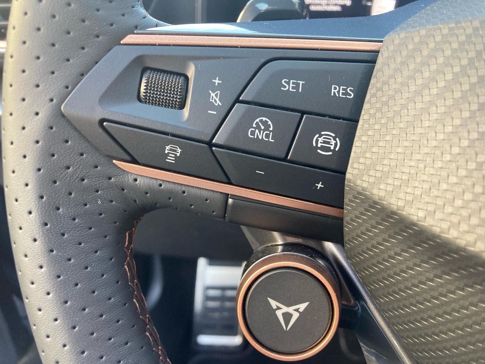 Cupra Formentor 1.5 eTSI - Samsaru's Car Outlet