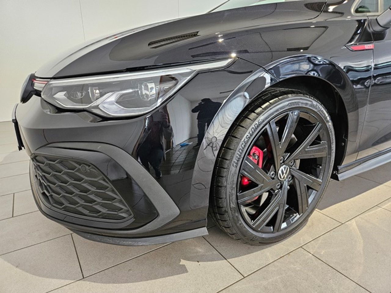 Volkswagen Golf 2.0 TSI GTI DSG - Samsaru's Car Outlet
