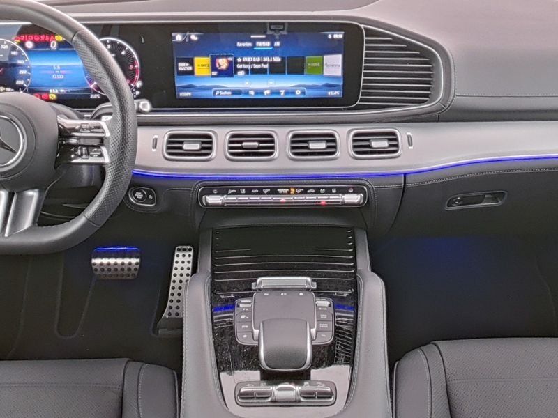 Mercedes-Benz GLE450d AMG Prem+ E-Active DISTR Pano AHK Standh