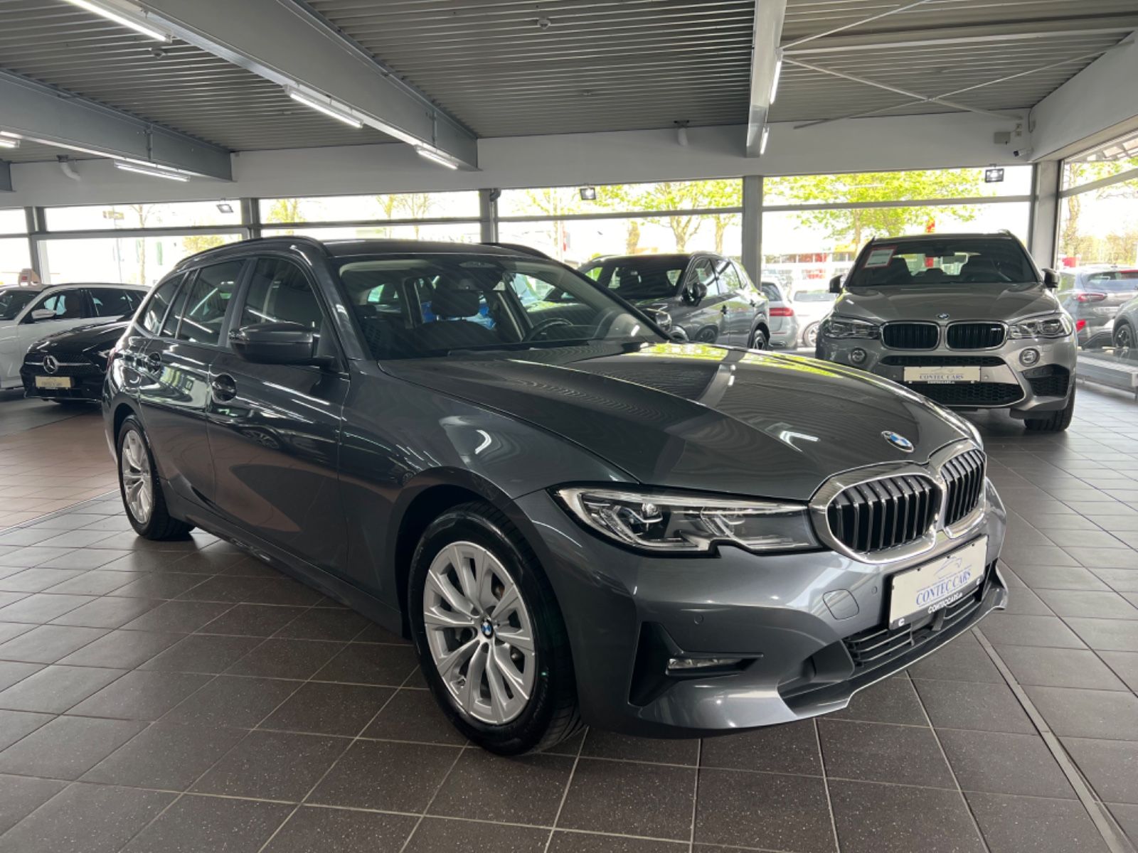 BMW 330 e Touring Advantage - Samsaru's Car Outlet