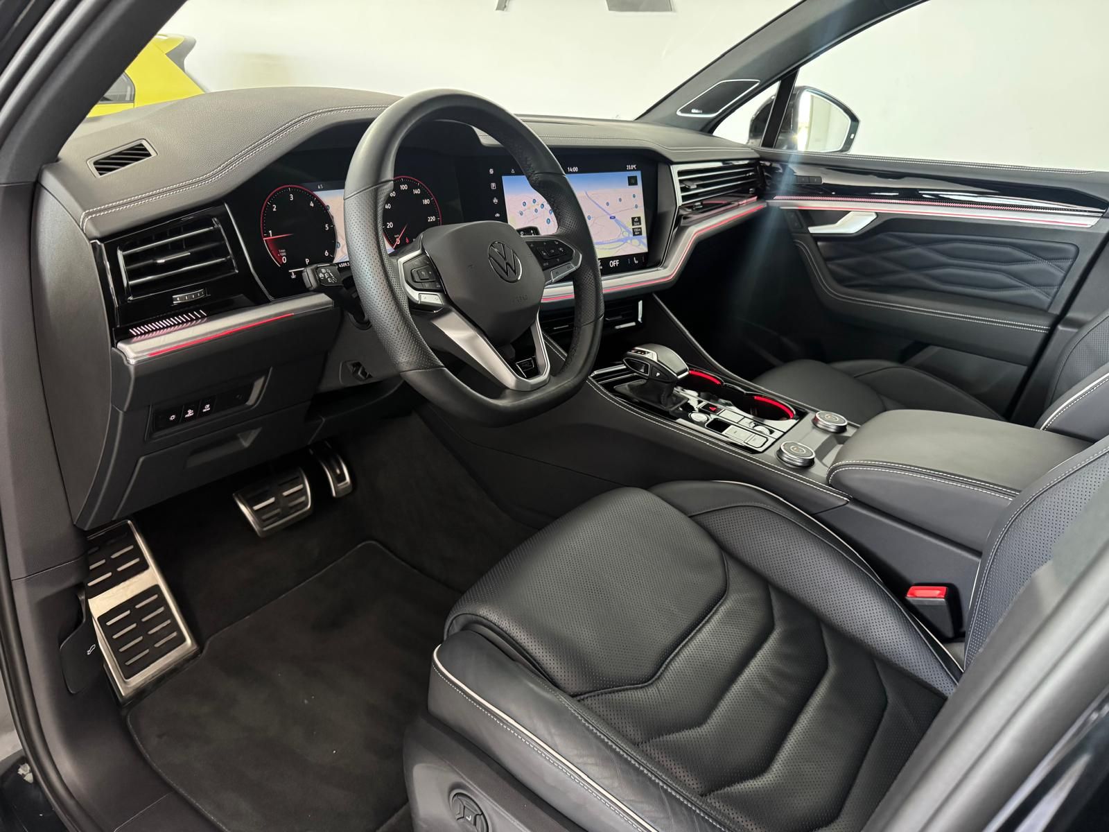 Volkswagen Touareg R-Line 4M TDI BlackStyle*LUFT*STH*AHK*IQ
