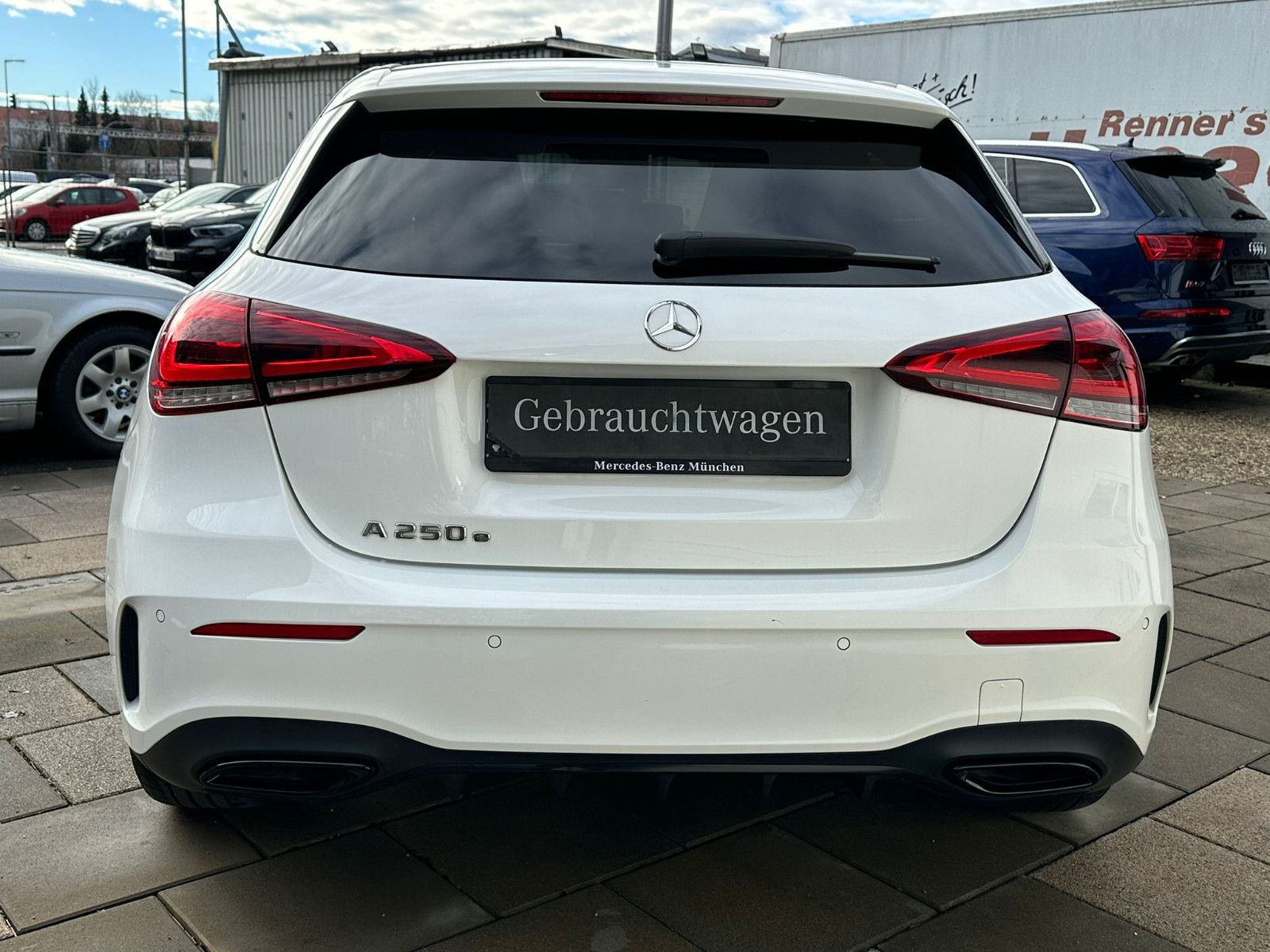Mercedes-Benz A 250E AMG Edition - Samsaru's Car Outlet