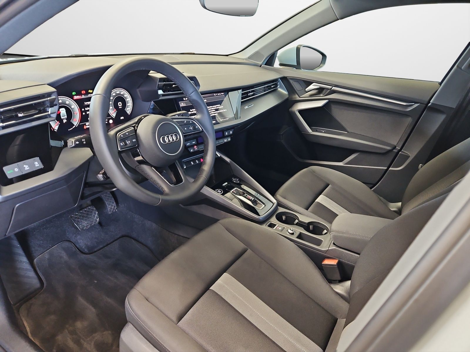 Audi A3 Limousine 30 TFSI S tronic advanced - Samsaru's Car Outlet