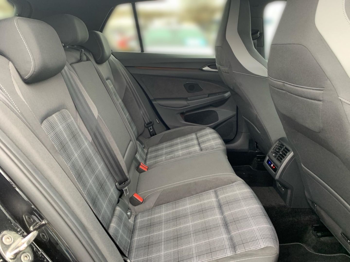 Volkswagen Golf VIII GTD 2.0 TDI SCR - Samsaru's Car Outlet
