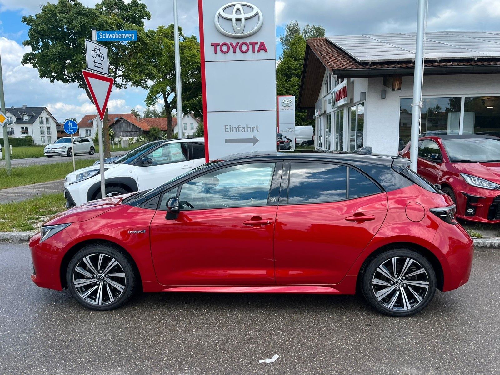Toyota Corolla Hybrid 2.0l Team - Samsaru's Car Outlet