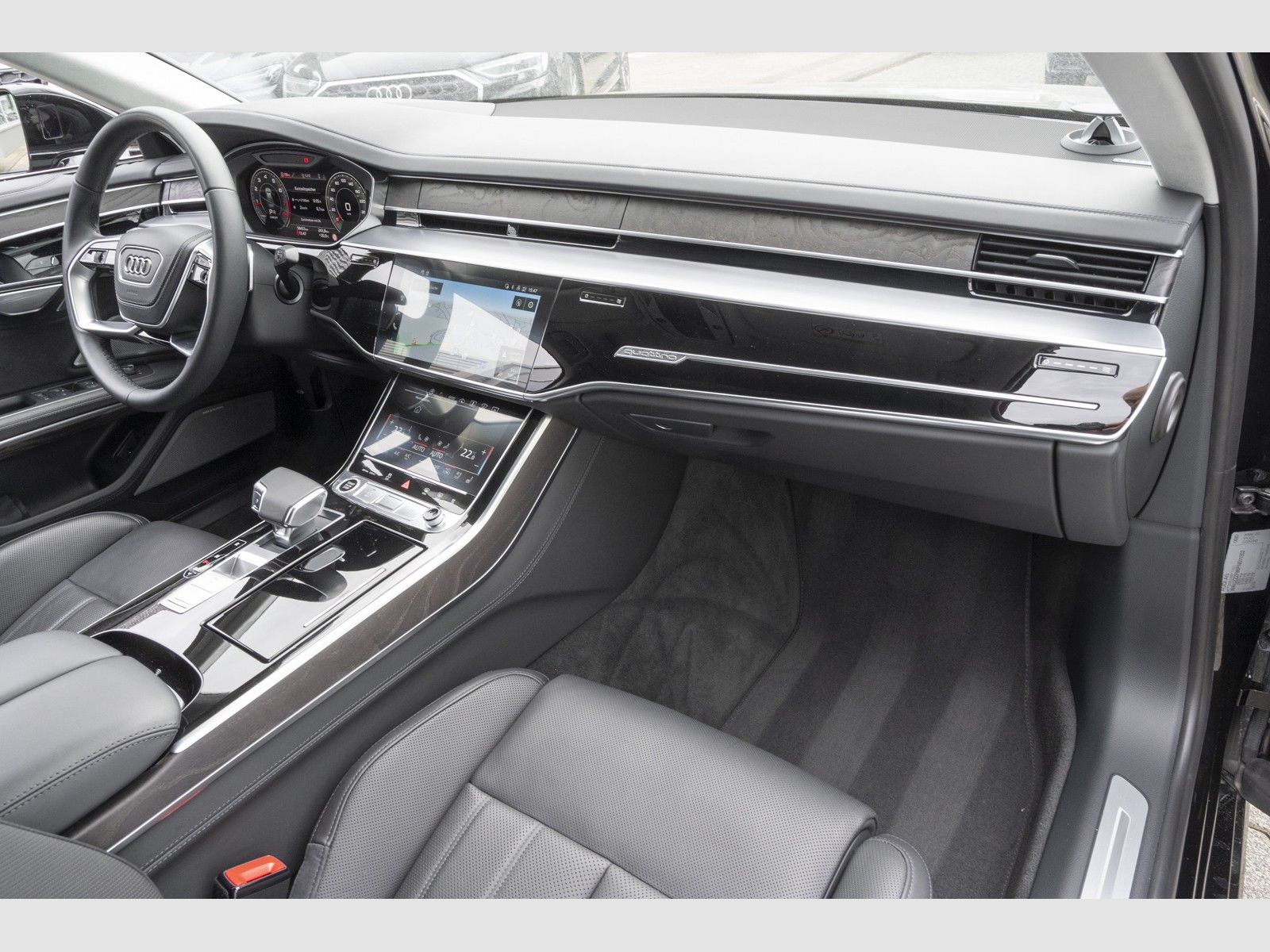 Audi A8 L 60TFSI Advanced - Samsaru's Car Outlet