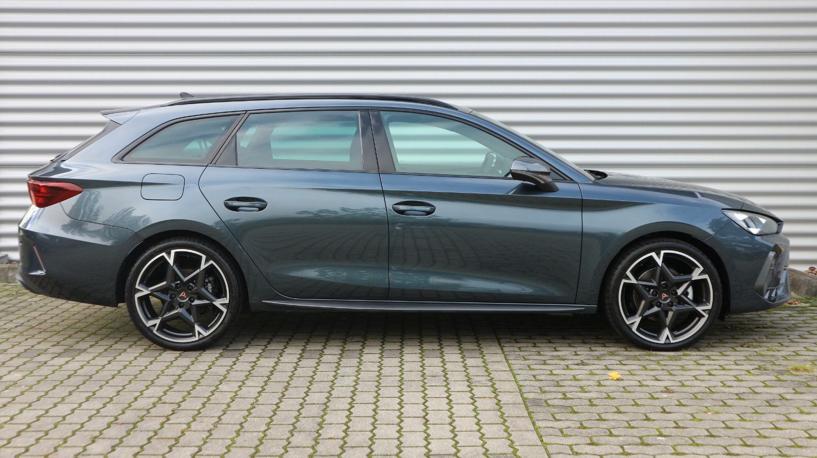Cupra Leon Sportstourer 1.5 eTSI 110 kW - Samsaru's Car Outlet