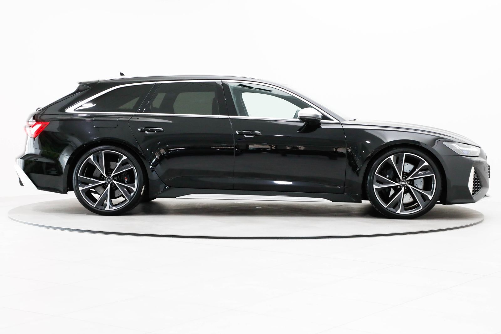Audi RS 6 Avant AHK Matrix B&O Pano HUD RS-Dynamik