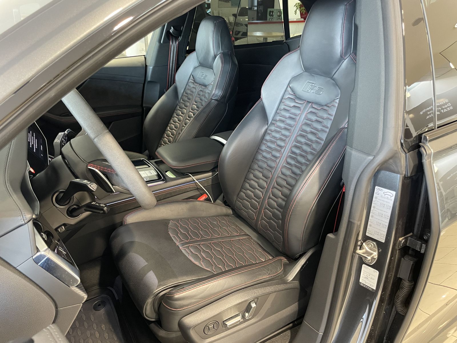 Audi RSQ8 4.0TFSI quattro4M /V8/PANO/B&O/HUD/8F.b.