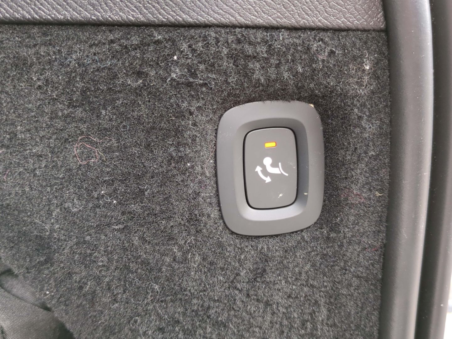 Volvo XC90 Plus Bright Recharge Plug-In Hybrid AWD T8