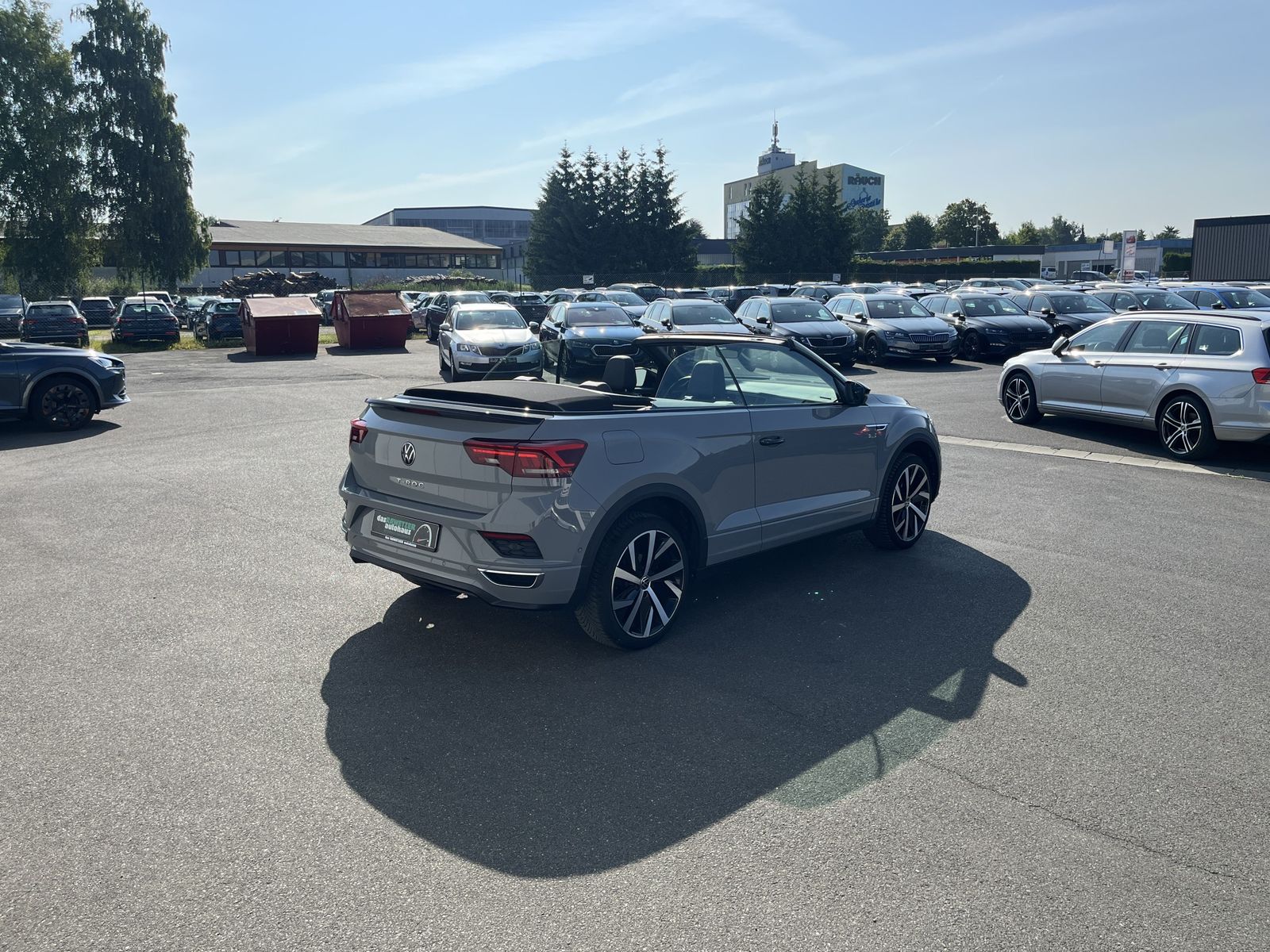 Volkswagen T-Roc 1.5 TSI R-Line - Samsaru's Car Outlet