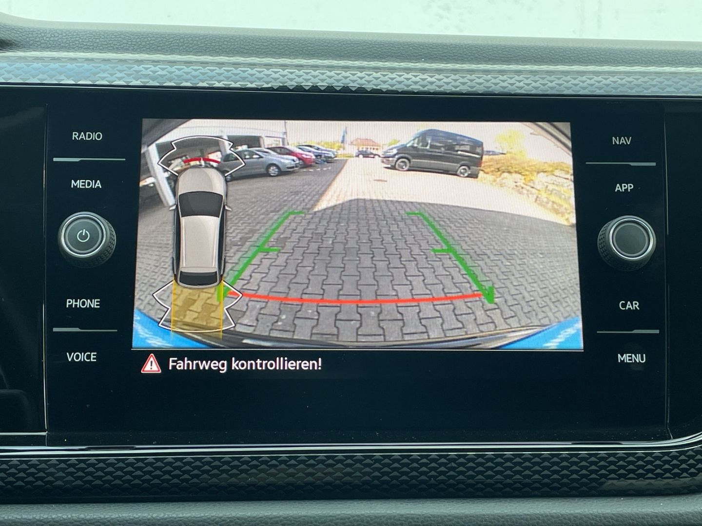Volkswagen Taigo 1.0 TSI Life - Samsaru's Car Outlet