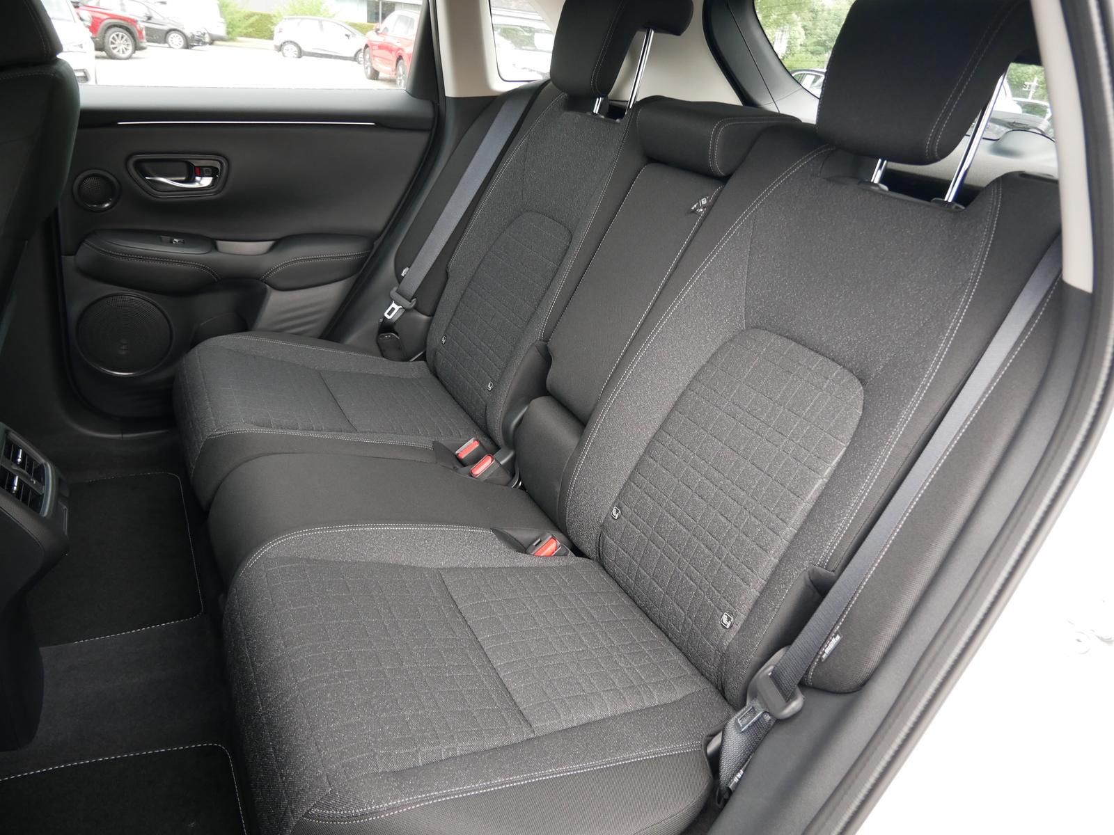 Honda ZR-V 2.0 i-MMD HYBRID ELEGANCE NAVI+ACC+KAMERA