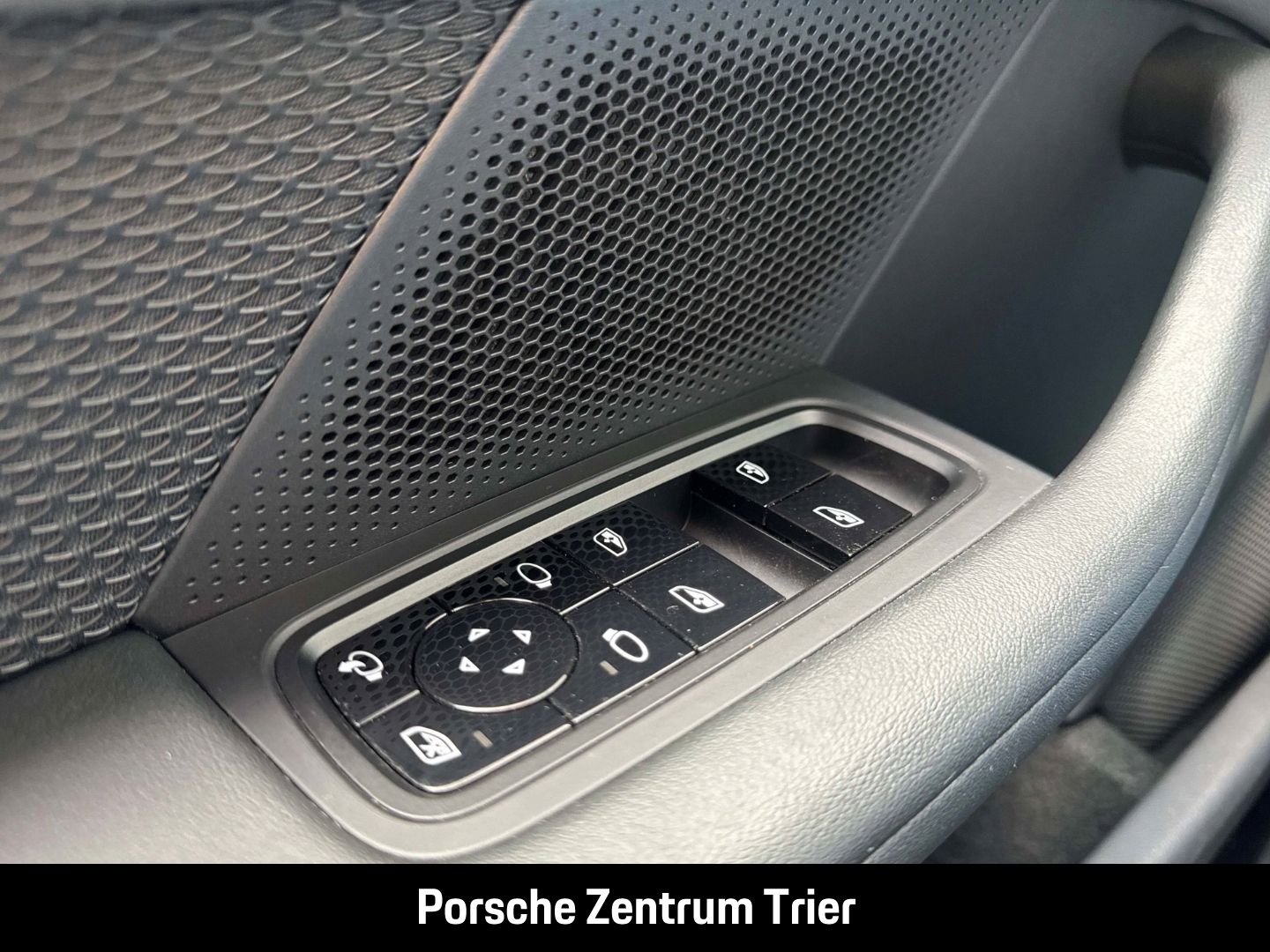Porsche Taycan Turbo BOSE Panoramadach InnoDrive LED