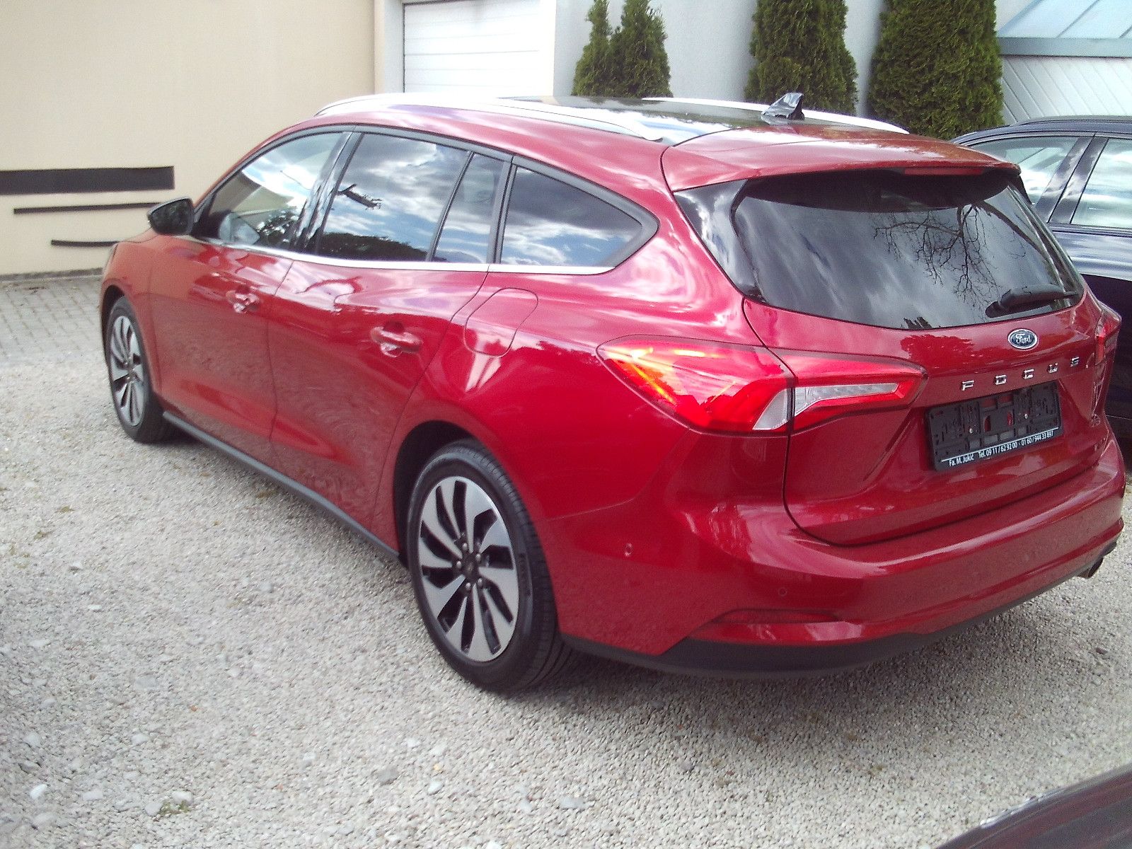 Ford Focus Turnier Cool & Connect - Samsaru's Car Outlet
