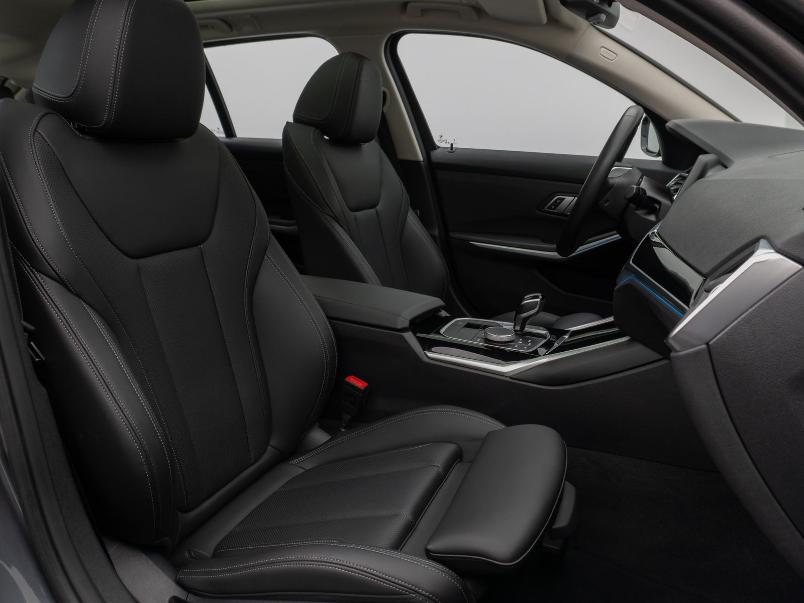 BMW 320e Sport Line - Samsaru's Car Outlet