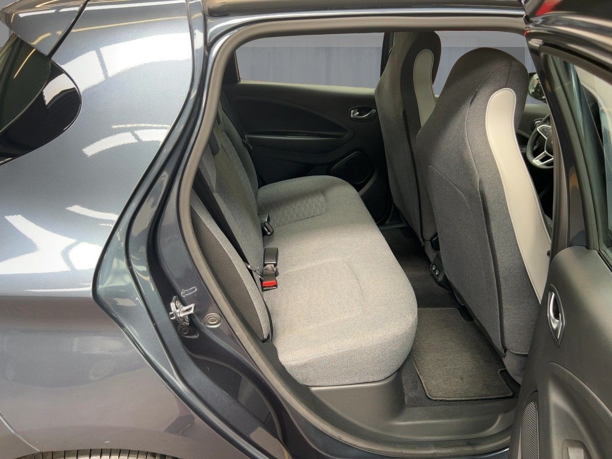 Renault ZOE EVOLUTION EV50 - Samsaru's Car Outlet