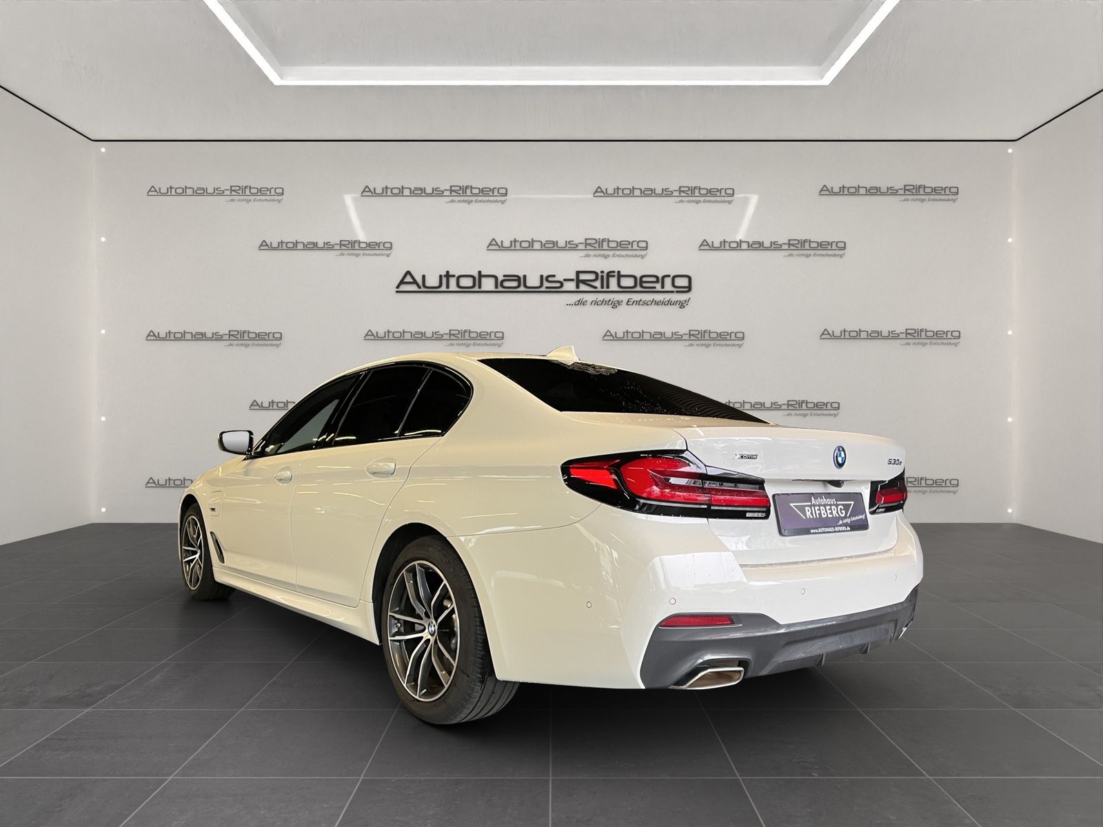 BMW 530  e LIMOUSINE xDrive M Sport/AHK/LIVE COCKPIT