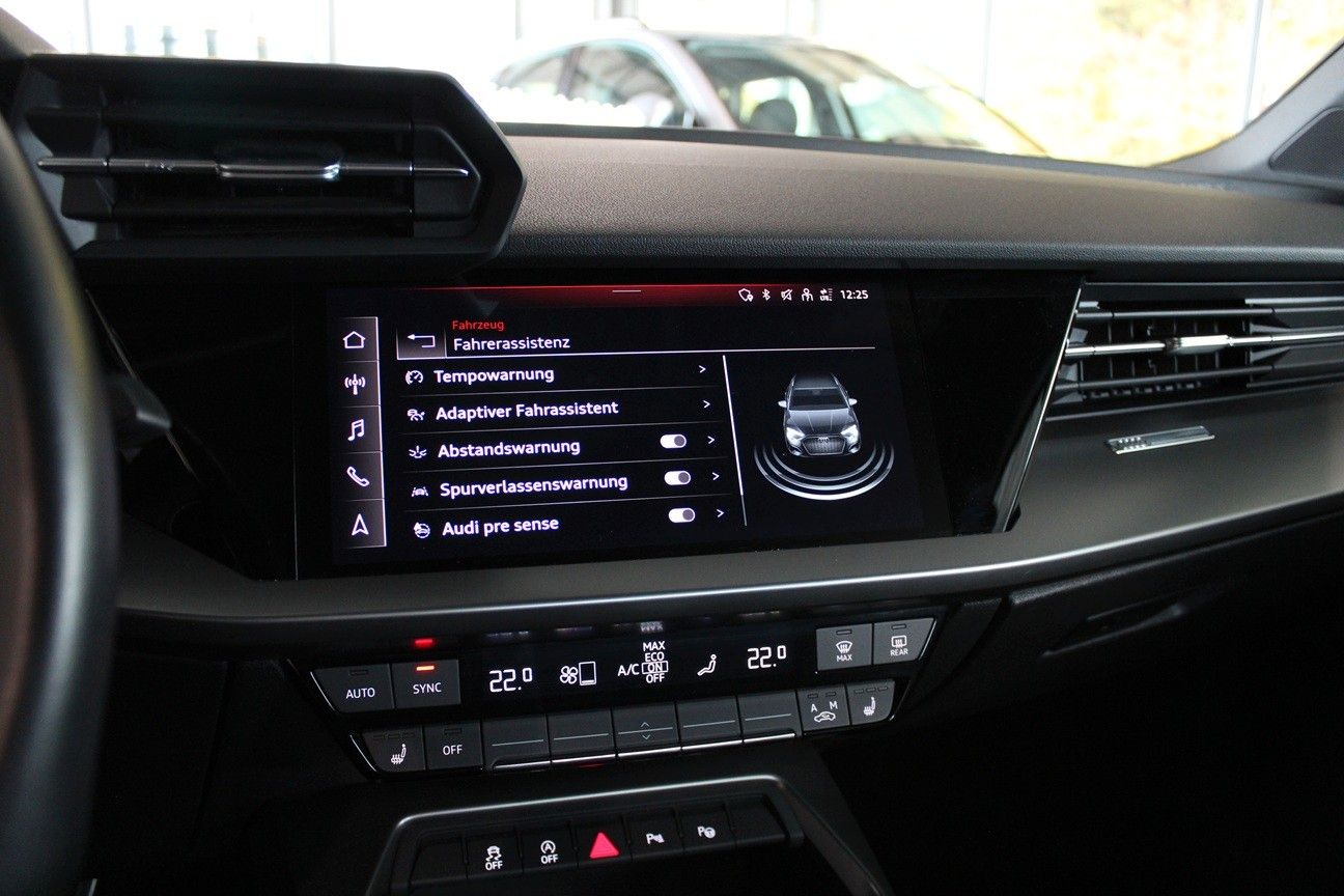 Audi A3 Sportback 35 TDi S-tronic Park Assist App DAB