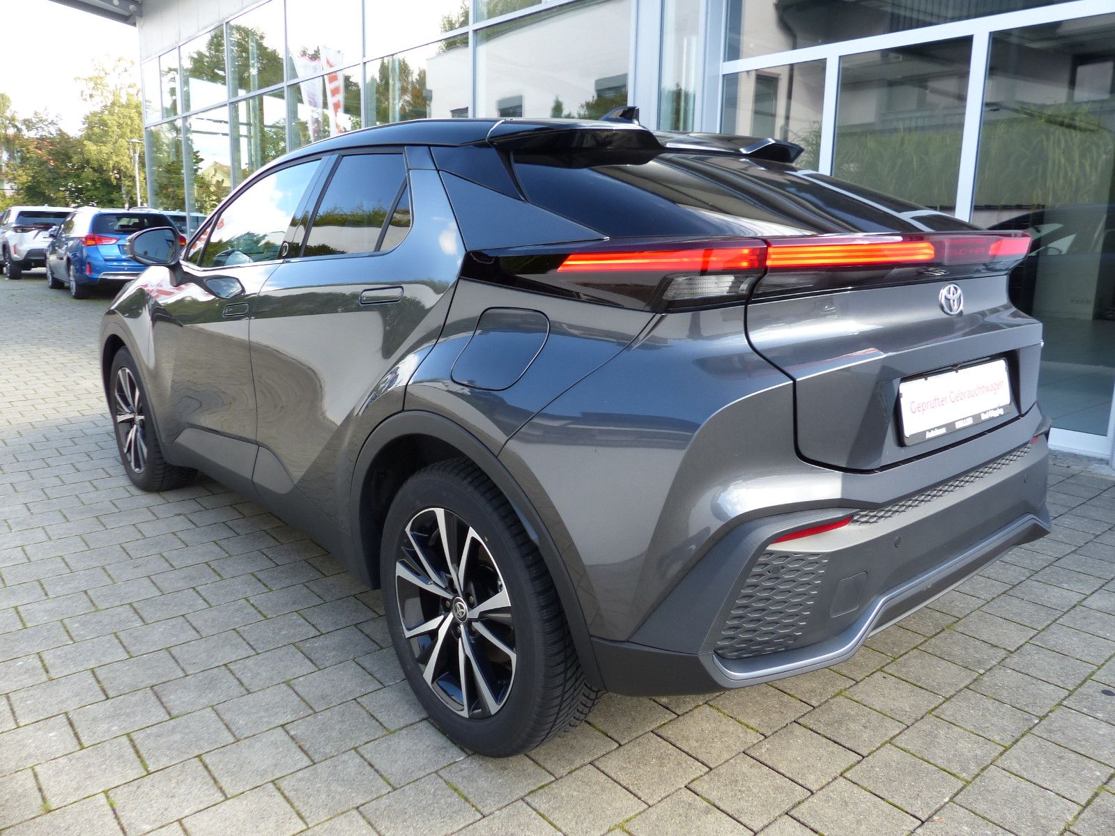 Toyota C-HR 1.8 Team D + Teckpaket LED el.Heckklappe