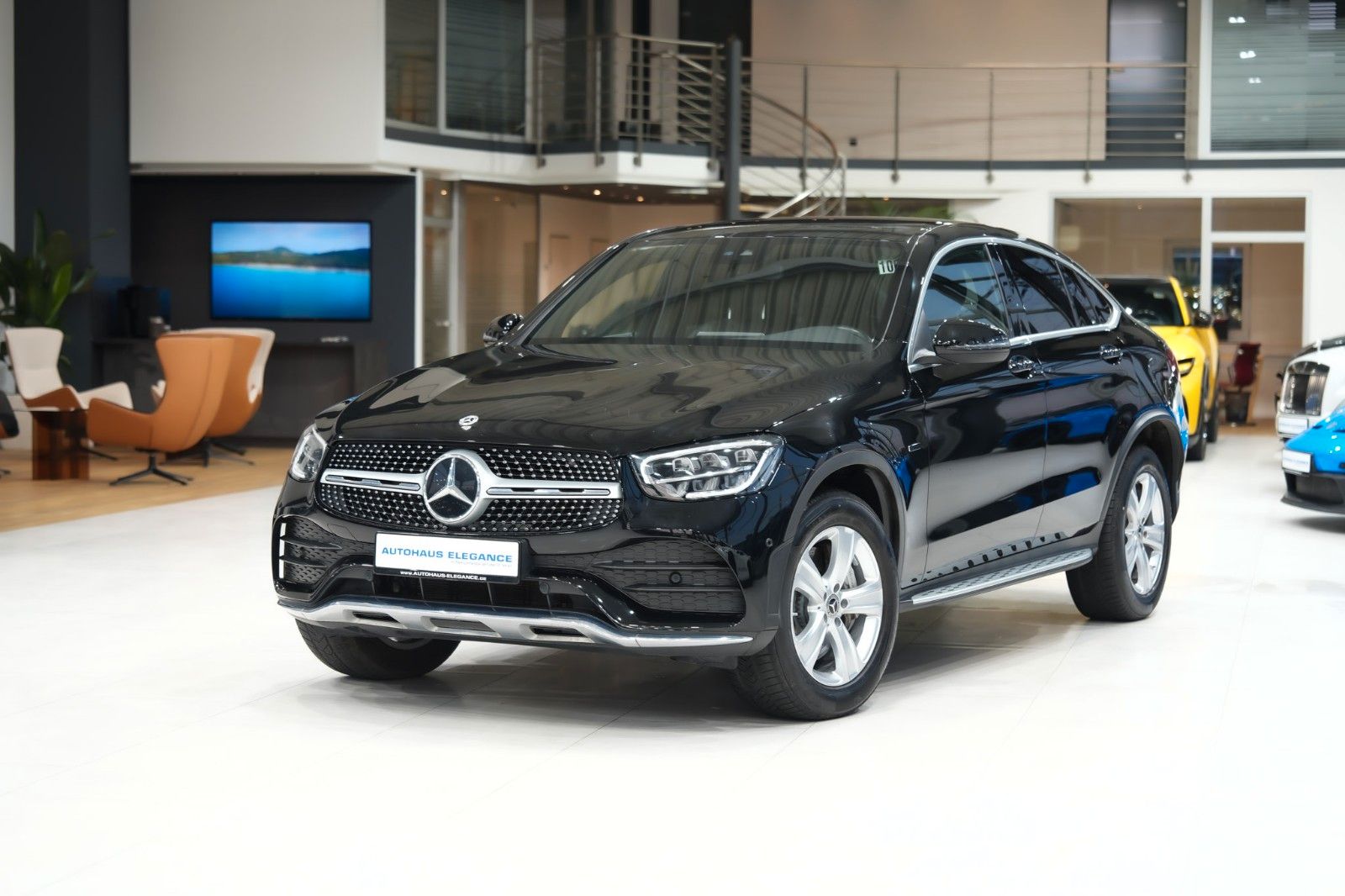 Mercedes-Benz GLC 300 e Coupe 4M *AMG-LINE*LEDER*NAVI*LED*1.HD